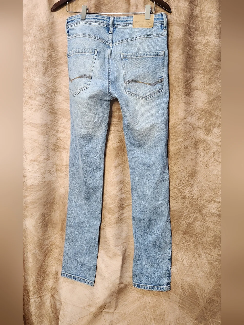 Bershka Denim Slim Fit Jeans – Men’s EU 38 (US 30) – Light Wash Stretch Denim
